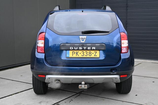 Dacia DUSTER TCe 130 4x2 Blackshadow | TREKHAAK | CAMERA | STOELVERWARMING | NAVI | LEDER | CRUISE CONTROL | AIRCO | PDC | LMV