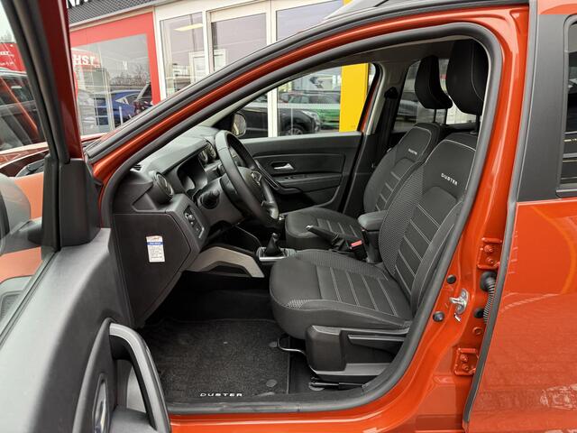 Dacia DUSTER 1.0 TCe Bi-Fuel Prestige | NAP | Navigatie | Rondomzicht camera | Climate Control | Key-less | Dodehoek detectie | Lichtmetaal | Parkeersensoren |