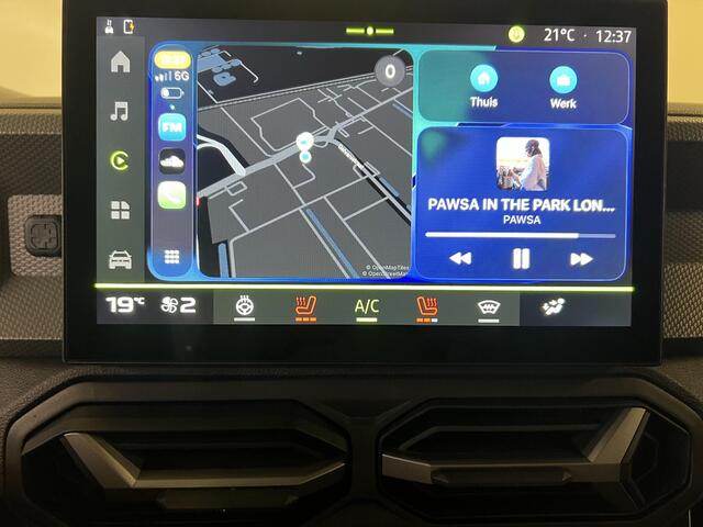 Dacia DUSTER 1.8 hybrid 155 limited edition UIT VOORRAAD LEVERBAAR