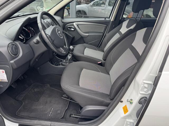 Dacia DUSTER 1.2 TCe 4x2 Lauréate CRUISE-AIRCO