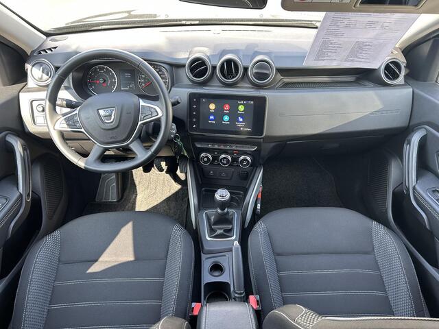 Dacia DUSTER 1.3 TCe Prestige / Trekhaak (1500KG) / Achteruitrijcamera / Climate Control / Navigatie / Dealer Onderhouden / 1e Eigenaar / Apple Carplay & Android Auto / Dode Hoek Detectie /
