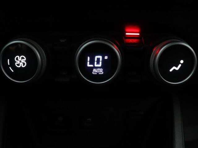 Dacia DUSTER 1.3 TCe 130 Extreme Climate | Cruise | Navig | parkeersensor. v+a