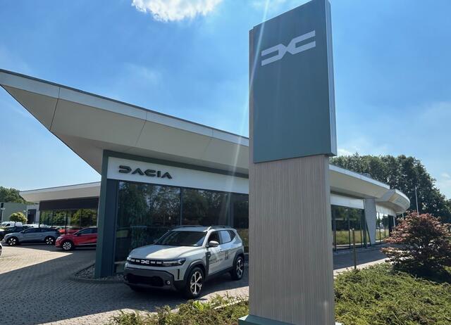 Dacia DUSTER 1.3 TCe 130 Prestige | navigatie | stoelverwarming | 360 camera