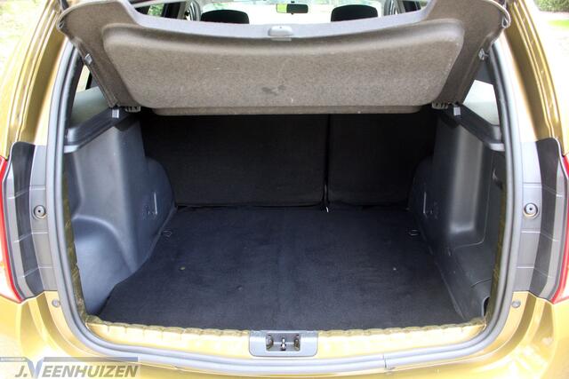 Dacia DUSTER 1.2 TCe 4x2 Lauréate | 2017 | LPG |