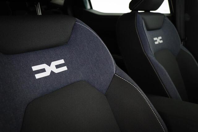 Dacia DUSTER 1.6 Hybrid 140 Expression | LED | DAB | APPLE | CAMERA | 18"