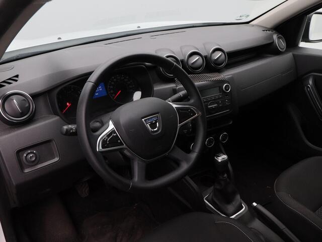 Dacia DUSTER 1.2 TCe 125 Pk Comfort | Trekhaak | Cruise Control | Airco | 17 Inch | 100.180 Km !!