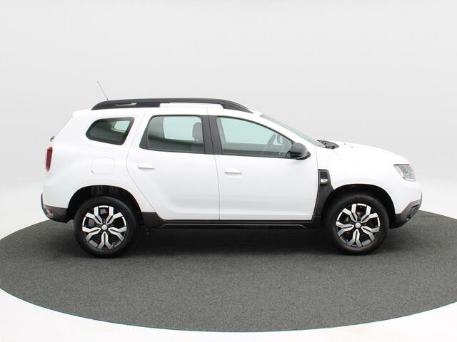Dacia DUSTER 1.2 TCe 125 Pk Comfort | Trekhaak | Cruise Control | Airco | 17 Inch | 100.180 Km !!