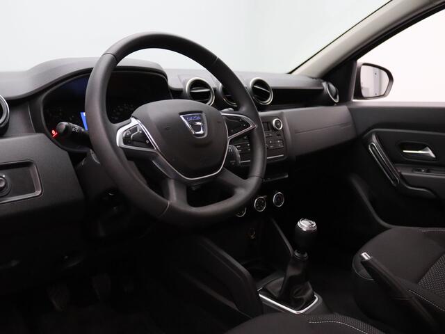 Dacia DUSTER TCe Comfort 90pk Airco | Cruise | Parkeersens. achter | Trekhaak