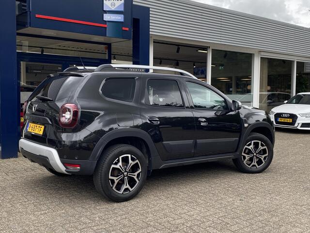 Dacia DUSTER 1.0 TCe Bi-Fuel Prestige / Apple-Carplay&Android-Auto / DAB / Navi / Camera / Airco / Cruise-Control / Getint Glas / ELKTR-Pakket / PDC Achter / LMV 17'' / Winterset LMV 16'' / Dakdragers / ENZ.