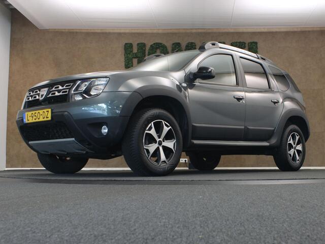 Dacia DUSTER 1.2 TCe 4x2 Blackshadow - VASTE 13 POLIGE TREKHAAK - TREKGEWICHT 1500 KG - BLUETOOTH - ONDERHOUDSHISTORIE AANWEZIG - PARKEERSENSOREN ACHTER- CRUISE CONTROL - 16 INCH LICHT METALEN VELGEN MET 4 SEIZOENENBANDEN - NAVIGATIE - DAKRAILS