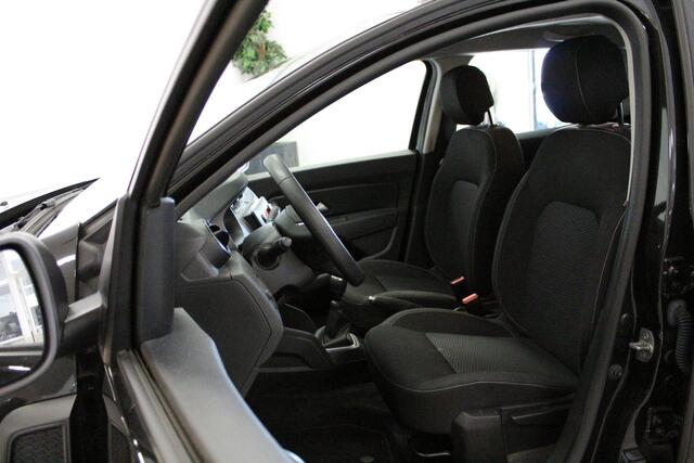 Dacia DUSTER 1.0 TCe Comfort | NL-AUTO+N.A.P! | AIRCO | ELEK-RAMEN | TREKHAAK | CRUISE | TEL | USB/AUX |
