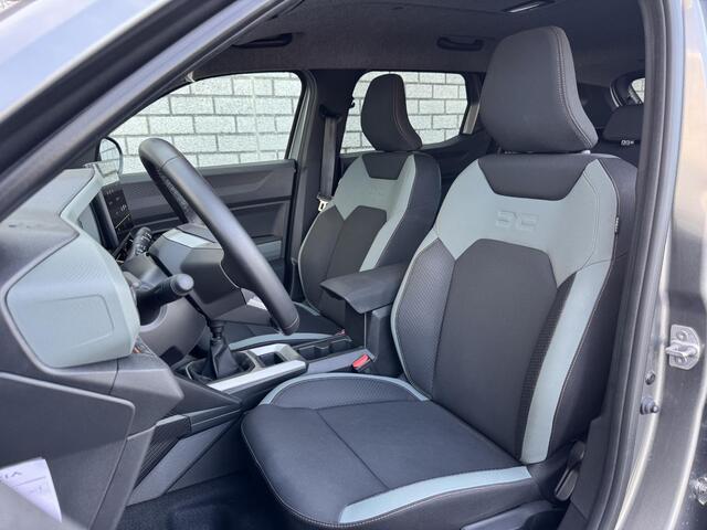 Dacia DUSTER 1.2 TCe 130 mild hybrid Extreme | Trekhaak | 360° Camera | Navigatie | Climate Control |