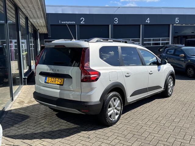 Dacia Jogger 1.0 TCe Comfort 7p. AIRCO / 7-ZITTER / 1E EIGENAAR / CRUISE CONTROL / PARKEERSENSOREN ACHTER / APPLE & ANDROID CARPLAY