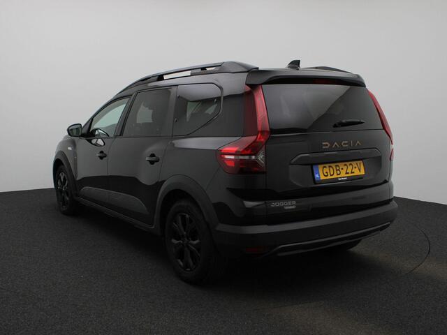 Dacia Jogger 1.6 Hybrid 140Pk Extreme 7p. | Navigatie Via Apple & Android Carplay | Climate Control | Parkeersensoren Voor & Achter | Achteruitrijcamera | Privacy Glass | Keyless Entry |