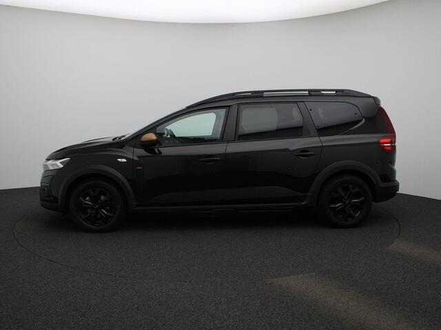 Dacia Jogger 1.6 Hybrid 140Pk Extreme 7p. | Navigatie Via Apple & Android Carplay | Climate Control | Parkeersensoren Voor & Achter | Achteruitrijcamera | Privacy Glass | Keyless Entry |