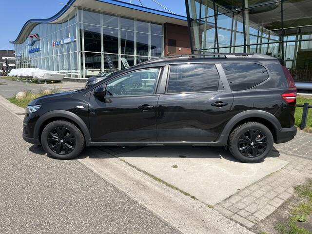 Dacia Jogger 1.0 TCe Extreme 7-persoons / Apple Carplay - Android Auto / Camera / Keyless / Stoelverw. / 16'' LMV /