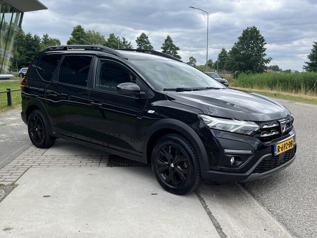 Dacia Jogger 1.0 TCe Extreme 7-persoons / Apple Carplay - Android Auto / Camera / Keyless / Stoelverw. / 16'' LMV /