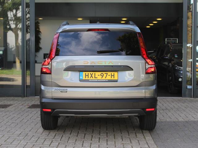 Dacia Jogger 1.6 Hybrid 140 Extreme 7p. AUTOMAAT / 18.000KM! / CAMERA / CRUISE / CLIMATE / KEYLESS / PDC / PRIVACY GLASS / DAB / ARMSTEUN / APPLE CARPLAY / ANDROID AUTO / 16''LMV