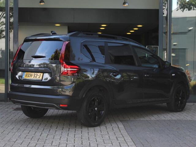 Dacia Jogger TCe 110 Extreme 7p. / NAVI / CAMERA / CRUISE / CLIMATE / BLINDSPOT / KEYLESS / PDC V+A / ARMSTEUN / APPLE CARPLAY / ANDROID AUTO / PRIVACY GLASS / 16''