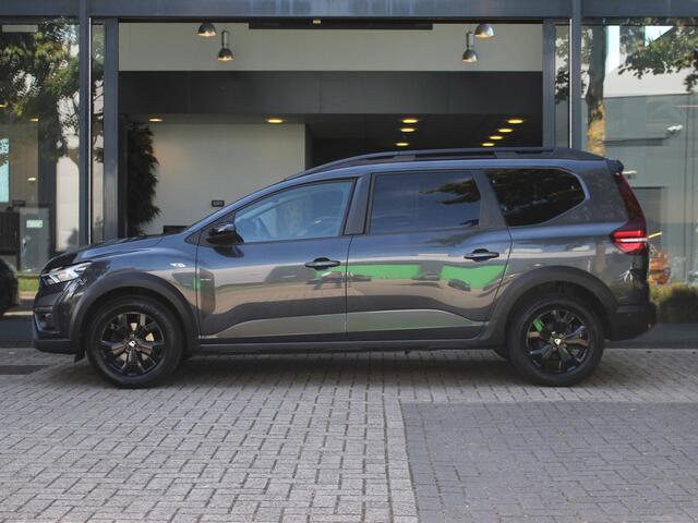 Dacia Jogger TCe 110 Extreme 7p. / NAVI / CAMERA / CRUISE / CLIMATE / BLINDSPOT / KEYLESS / PDC V+A / ARMSTEUN / APPLE CARPLAY / ANDROID AUTO / PRIVACY GLASS / 16''