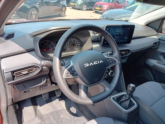Dacia Jogger 1.0 TCe 110 Extreme 7p., Airco(automatisch), Carplay/Android auto, Bluetooth, Parkeersensoren, Cruise control. Navigatie, Stoelverwarming, Dode hoek detector, Keyless, Elektrische ramen en spiegels, Nieuwstaat, Dealer onderhouden, Fabrieksgarantie, BOVAG