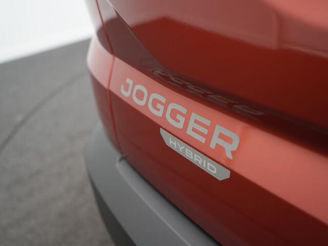 Dacia Jogger 1.6 Full Hybrid 140 Extreme - RIJKLAARPRIJS - 5-persoons - Achteruitrijcamera - Stoelverwarming - Cruise Control - Apple Carplay/ Android Auto