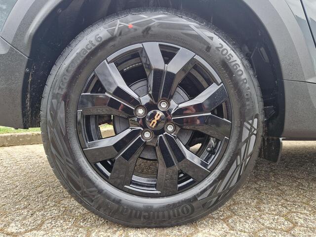 Dacia Jogger 1.6 Hybrid 140 Extreme 7p. Automaat / Stoelverwarming / Apple Carplay & Android Auto / Climate Control /