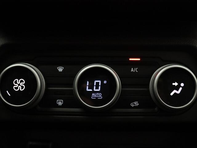 Dacia Jogger Hybrid 140pk Extreme 7persoons Automaat Camera | Cruise | Navi | Parkeersens. v+a