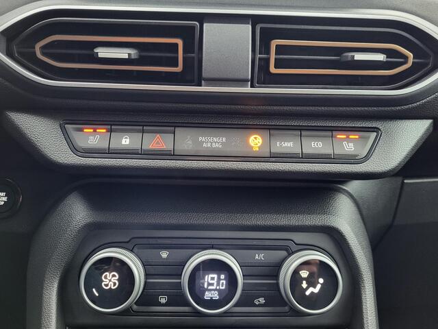 Dacia Jogger 1.6 Hybrid 140 Extreme 7p. Automaat / 7- persoons / Pack Assist / Achteruitrijcamera / Verwarmde voorstoelen / Automatische airco