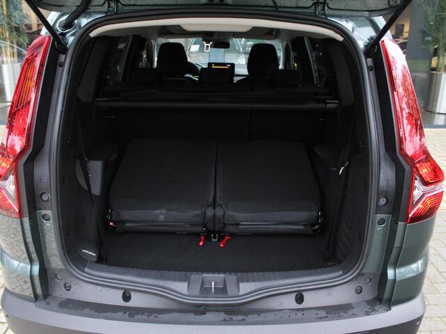 Dacia Jogger 1.6 Hybrid 140 Extreme 7p. AUTOMAAT / 14.000KM! / CAMERA / CRUISE / NAVI / CLIMATE / KEYLESS / PDC / PRIVACY GLASS / DAB / ARMSTEUN / APPLE CARPLAY / ANDROID AUTO / 16'' LMV