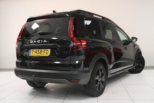 Dacia Jogger 1.0 TCe 100 ECO-G Extreme 7p. | Camera | AppleCarplay AndroidAuto Navigatie | Trekhaak | Climate control | Verwarmde voorstoelen | Key-less |