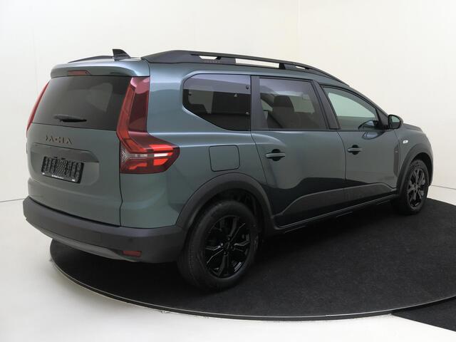 Dacia Jogger 1.6 Hybrid 140PK Extreme 7p. | Pack Assist | Pack Media Nav | Camera | Keyless | LED-Verlichting | Cruise Control & Snelheidsbegrenzer | Licht- en Regesensor | Apple Carplay & Android Auto
