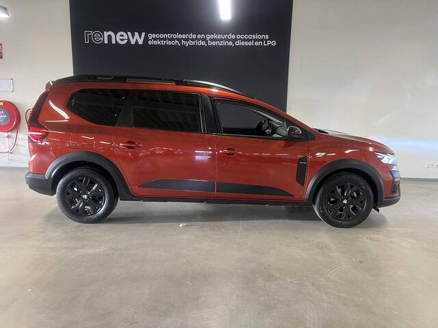 Dacia Jogger 1.0 TCe 100 Bi-Fuel Extreme 7p. TREKHAAK / 7 PERSOONS / APPLE CARPLAY ANDROID AUTO / CLIMATE CONTROLE / PARKEERSENSOREN+CAMERA.