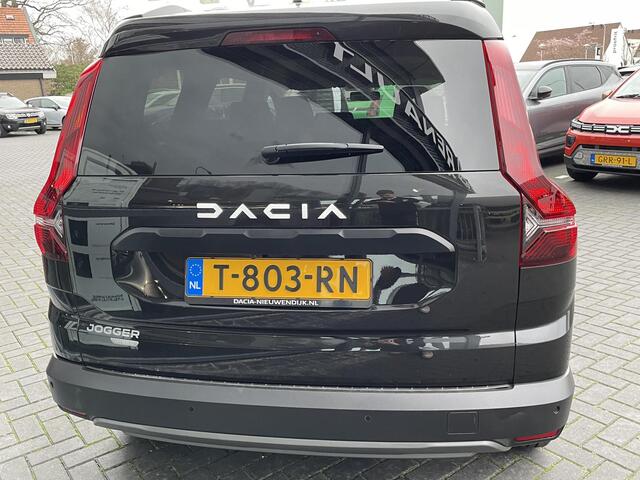 Dacia Jogger 1.6 Hybrid 140 Extreme 7p. / ACHTERUITRIJCAMERA / PARKEERSENSOREN / DODEHOEKSENSOREN / CRUISE CONTROL