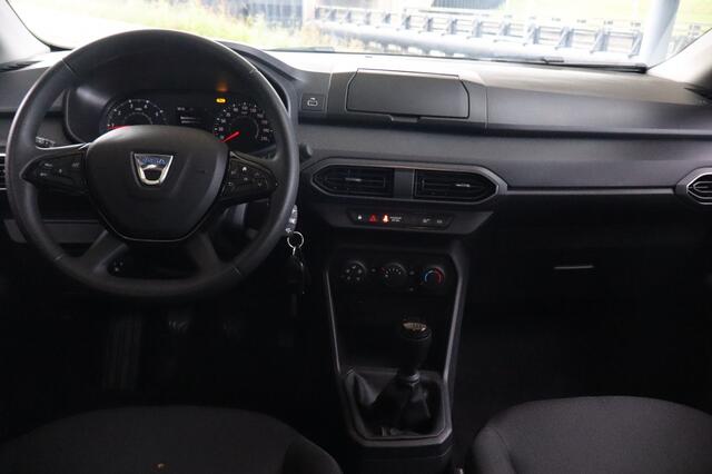 Dacia Jogger 1.0 TCe Essent | 7 Persoons | Cruise | Clima