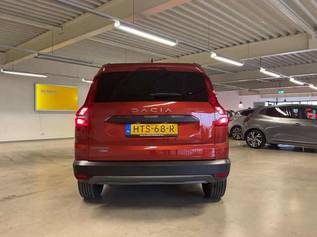 Dacia Jogger 1.6 Hybrid 140 Extreme 7p. APPLE CARPLAY ANDROID AUTO / CLIMATE CONTROLE / NAVIGATIE / PARKEERSENSOREN+CAMERA / CRUISE CONTROLE.