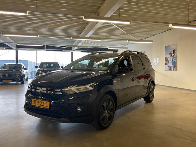 Dacia Jogger 1.6 Hybrid 140 Expression 7p. APPLE CARPLAY ANDROID AUTO / AIRCO / PARKEERSENSOREN+CAMERA / CRUISE CONTROLE.