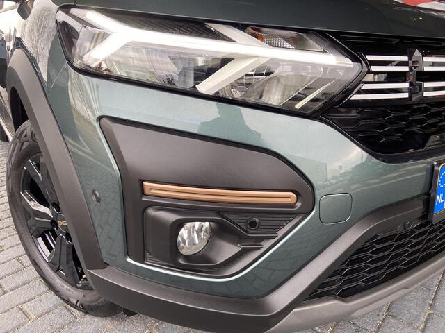 Dacia Jogger 1.6 Hybrid 140 Extreme 7p. / AUTOMAAT / PACK WINTER / NAVIGATIE / APPLE & ANDROID CARPLAY /