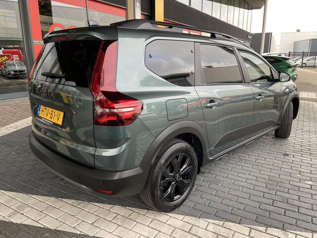 Dacia Jogger 1.6 Hybrid 140 Extreme 7p. / AUTOMAAT / PACK WINTER / NAVIGATIE / APPLE & ANDROID CARPLAY /