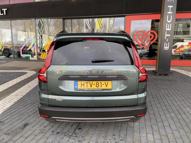 Dacia Jogger 1.6 Hybrid 140 Extreme 7p. / AUTOMAAT / PACK WINTER / NAVIGATIE / APPLE & ANDROID CARPLAY /