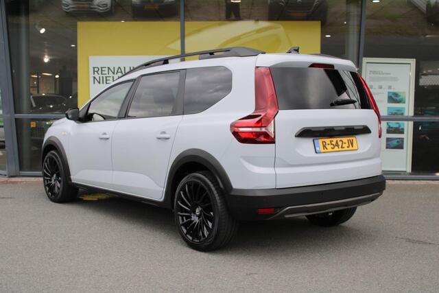 Dacia Jogger 1.0 TCe 100 Bi-Fuel Extreme 5p. | MATGRIJS | TREKHAAK AFNEEMBAAR | LM VELGEN | CAMERA | BLIND SPOT | PARKEERSENSOREN | AIRCO | CRUISE CONTROL | APPLE CARPLAY