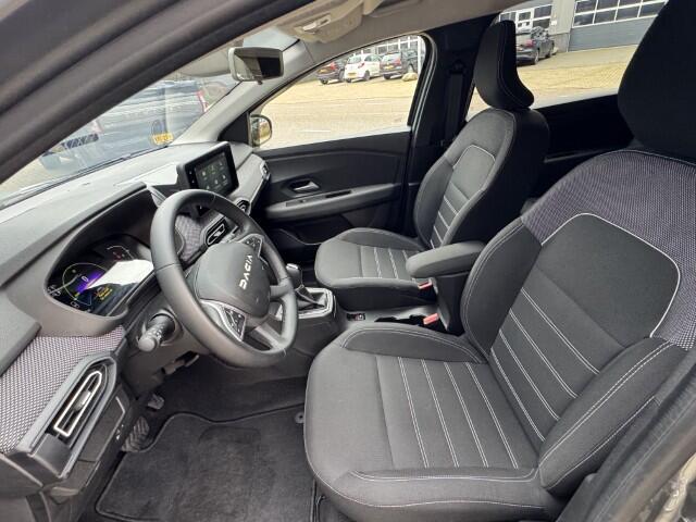 Dacia Jogger 1.6 Hybrid 140 Extreme 5p.