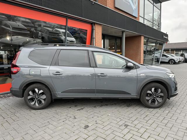 Dacia Jogger 1.6 Hybrid 140 Expression 7p. | NAVIGATIE | CAMERA | PARKEERSENSOREN V+A | CLIMATE CONTROL | APPLE CARPLAY & ANDROID AUTO