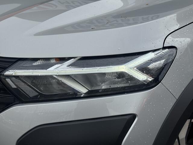 Dacia Jogger 1.0 TCe 110 Extreme 5p. // TREKHAAK // NAVI // CAMERA // PDC // DODENHOEK SENSOR // CRUISE // APPLE CARPLAY - ANDROID AUTO //