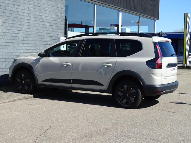 Dacia Jogger 1.0 TCe 110 expression 7p. NU 7 JAAR GARANTIE! / PACK COMFORT / METALLIC LAK