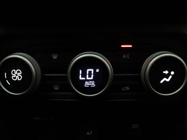 Dacia Jogger TCe 110pk Extreme 7p. Camera | Cruise | Navi | Parkeersens. v+a | Trekhaak