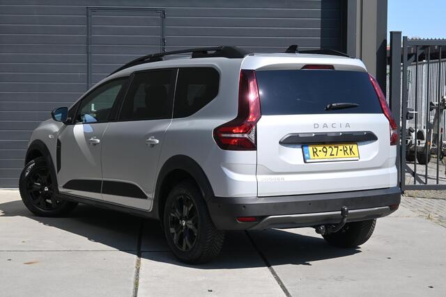 Dacia Jogger TCe 110 Extreme | TREKHAAK | CAMERA | STOELVERWARMING | NAVI | ALL-SEASONBANDEN | CRUISE CONTROL | CLIMATE CONTROL | PDC | LMV