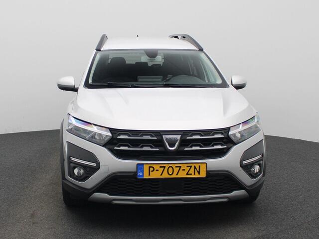 Dacia Jogger 1.0 TCe Bi-Fuel Comfort 5p. | Trekhaak | Camera | Blind Spot Warning | PDC Voor+Achter | Keyless | 16" LMV 'Mahalia' | LED-Verlichting | Cruise Control & Snelheidsbegrenzer | Apple Carplay & Android Auto