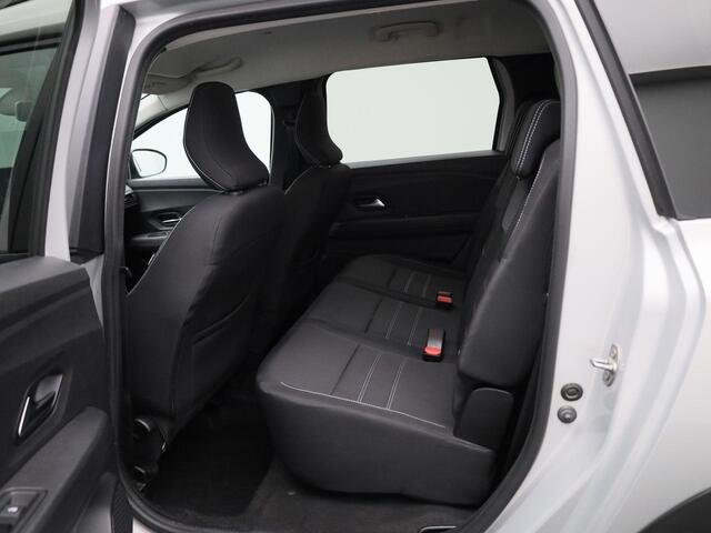 Dacia Jogger 1.0 TCe Bi-Fuel Comfort 5p. | Trekhaak | Camera | Blind Spot Warning | PDC Voor+Achter | Keyless | 16" LMV 'Mahalia' | LED-Verlichting | Cruise Control & Snelheidsbegrenzer | Apple Carplay & Android Auto
