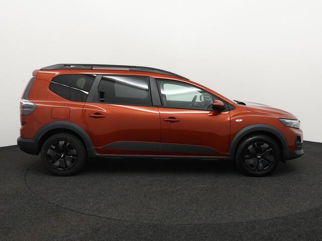 Dacia Jogger 1.8 hybrid 155 expression 7p. / ELEKTRISCH VERWARMBARE VOORSTOELEN / PACK COMFORT /